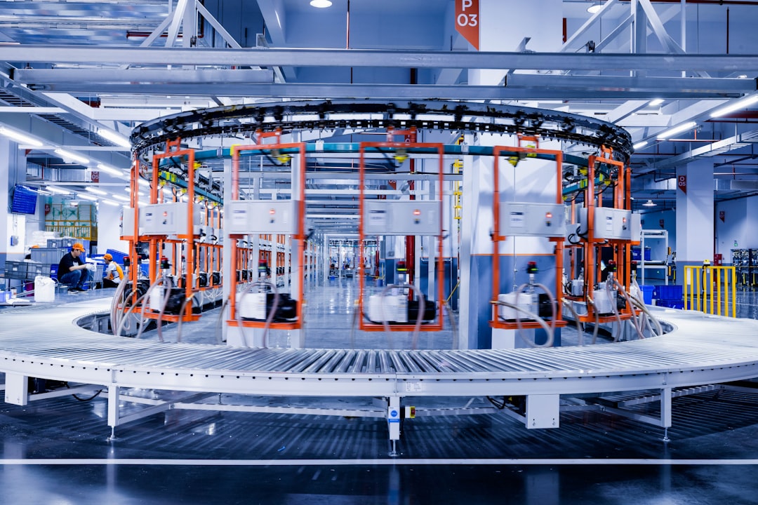Ency Hyper ganha driver Kuka com streaming de trajetórias e suporte a cobots de 7 eixos
