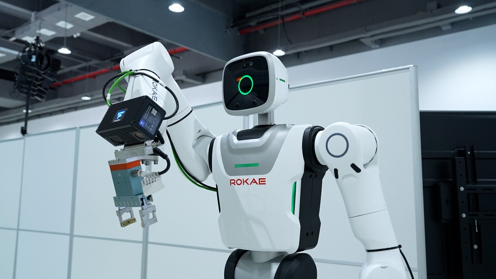Schaeffler abre fábrica na China onde humanoides montam peças de humanoides